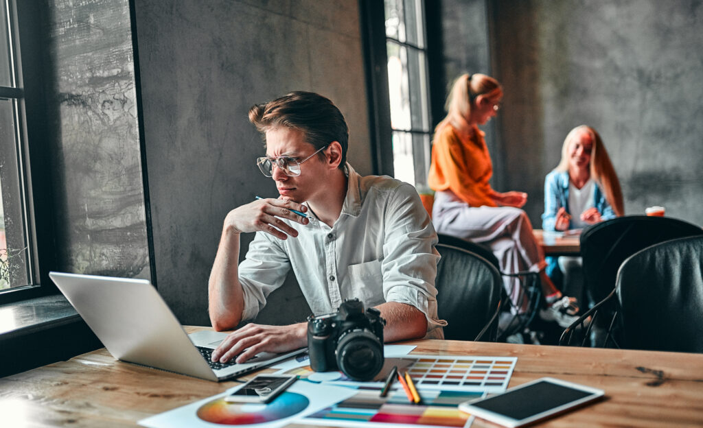 Freelance Çalışma Gerçekten Özgürlük mü?